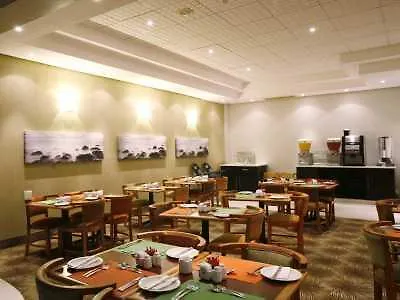 Garden Court Kings Beach Port Elizabeth 3*,